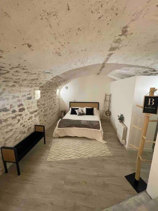 Appartement Au Coeur Du Centre Historique Монпелие Екстериор снимка
