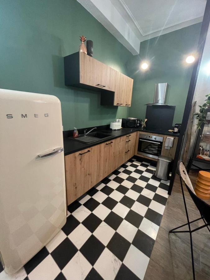 Appartement Au Coeur Du Centre Historique Монпелие Екстериор снимка